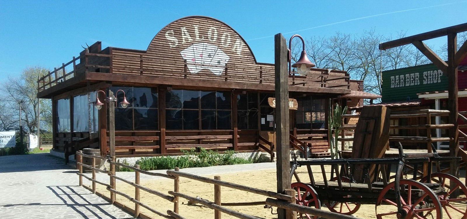 Hours 13:00-a snack in a true old West saloon!